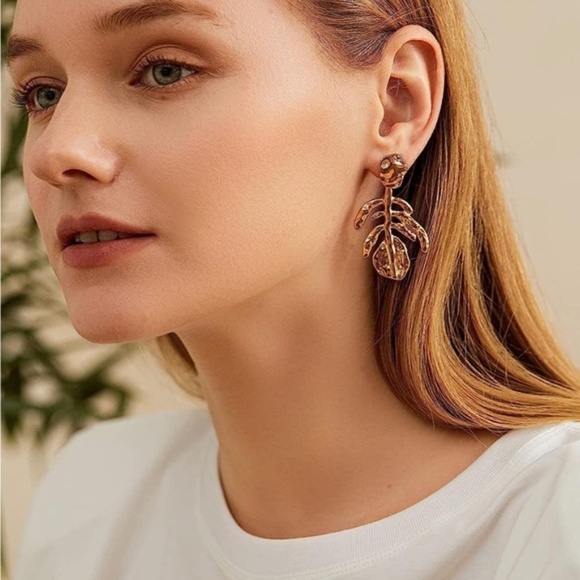 GOLD 14k Gold Plated Leaf Drop Earrings - Picture 1 of 4